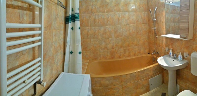 apartament 3 camere zona  - Bd. Chisinau - Mega Mall